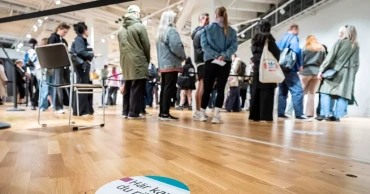 Swedes vote as conservative government, far-right party vie for power