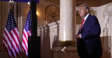 Trump rings in 2023 facing headwinds in his White House run