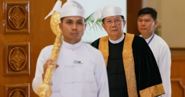 Myanmar's parliament elects ruling general as president, keeping the army in charge