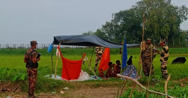 Kurigram push-in: BGB brings back family of four; five still stranded at zero line