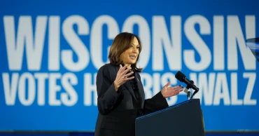 Trump and Harris host dueling rallies in the Milwaukee area in a final push to win Wisconsin