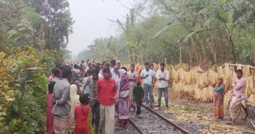 Man crushed under train in Lalmonirhat