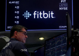 One big step: Google buys Fitbit for $2.1 billion