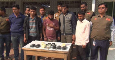 Five held with 25,000 Yaba pills in Cumilla