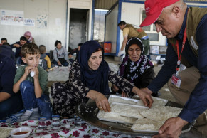 U.S. forces move 1,500 IS women from Syria to Iraq