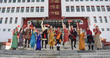 Xi replies to letter from medical students of Tibet University