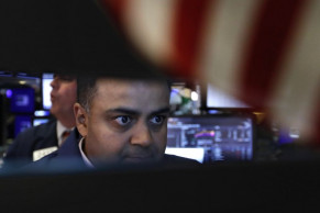 Tech sector leads US stocks higher as Fed signals rate cut