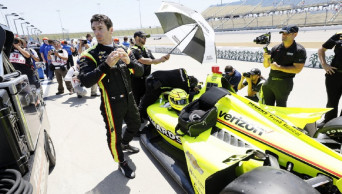 Pagenaud chasing Newgarden, Rossi in IndyCar in Iowa
