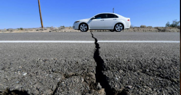 Magnitude 5 quake strikes near Iran nuclear plant