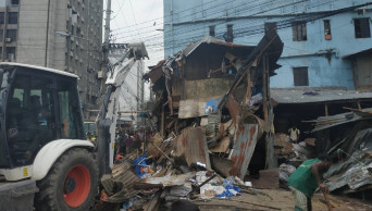 DNCC conducts eviction drives in Karwan Bazar, Khilkhet