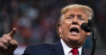 Trump plunges into New Hampshire race, aiming to rattle Dems