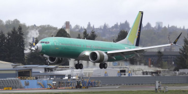 Messages from former Boeing test pilot reveal Max concerns