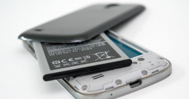 Scientists develop lithium-sulfur battery that can power smartphone for 5 days