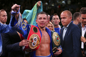 Golovkin edges Derevyanchenko to regain a middleweight title