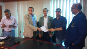 BOA handed over cheque of Olympic Scholarship to four national shooters