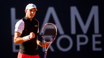 Thiem beats Fucsovics to reach Hamburg quarterfinals