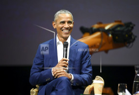 Obama to companies: Engage govts to avoid the Facebook fate