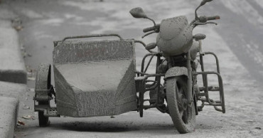 Philippine volcano still 'life threatening' despite lull