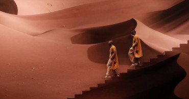 Fluidity and autumnal hues hit Paris menswear week