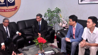 Chinese univ team meets DU VC