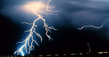Lightning kills two brothers in Khulna