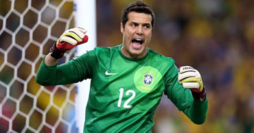 Ex-Brazil goalkeeper Julio Cesar in city