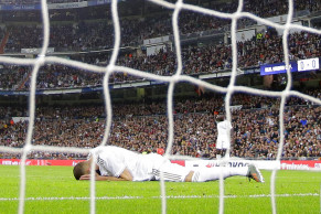 Real Madrid held by Real Betis to 0-0 at Bernabeu