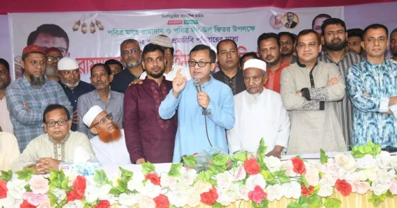 Global fuel price hikes won’t affect domestic Eid travel: Commerce Minister