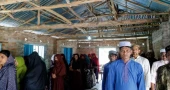 শার্শায় ৪২ বছরেও ভবন পায়নি পাঁচভুলাট মাদরাসা: বৃষ্টি এলেই বাজে ছুটির ঘণ্টা