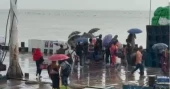 ঝড়ো বাতাসে এক ঘণ্টা পর পাটুরিয়া-দৌলতদিয়ায় ফেরি চলাচল স্বাভাবিক