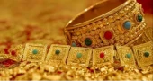 Gold prices fall again in Bangladesh