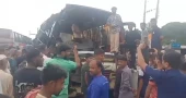 Collision between two buses leaves 3 dead in Faridpur