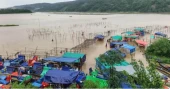 Traders suffer heavy losses as flash flood sweeps away shops in Jaflong 