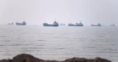 Fresh US strikes raise stakes in Hormuz crisis