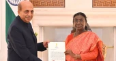 New Indian envoy Dinesh Trivedi arrives in Bangladesh through land route, underscoring border connectivity