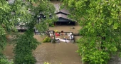 At least 5 killed as record flooding hits Indiana