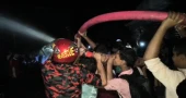Four injured as fire rips through oil warehouses, shops in Bhola