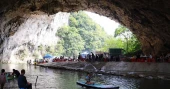 From cave exploration to cafes, China's karst 'cool resources' fuel summer tourism