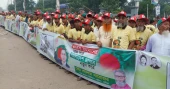 Festive atmosphere grips highway in Cumilla as supporters gather to greet PM Tarique