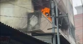 Fire at Kushtia’s cosmetics warehouse causes Tk 40 lakhs loss