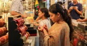 Old Dhaka markets bustle with shoppers ahead of Durga Puja