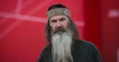 ‘Duck Dynasty’ star Phil Robertson dies at 79