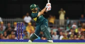 Maxwell's power-hitting, Australia pace flatten Pakistan in T20I