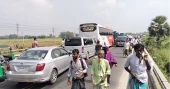 Two killed as bus hits auto-rickshaw in Manikganj