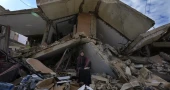 Displaced Lebanese families return home faced with piles of rubble