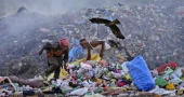 For India's garbage pickers, a miserable and dangerous job made worse by extreme heat