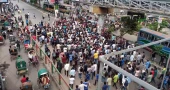 Students block Science Lab intersection disrupting traffic