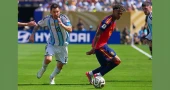Argentina battle Spain for the World Cup title