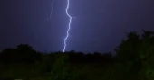 Lightning kills 2 in Chapainawabganj