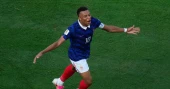 Mbappé scores twice to match Messi’s World Cup tally as France beat Sweden 3-0